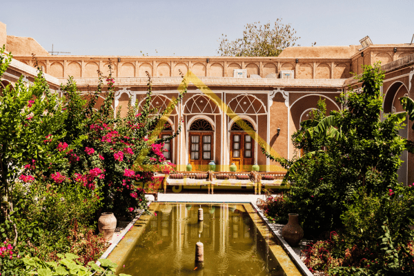 بازسازی خانه‌های قدیمی به سبک سنتی